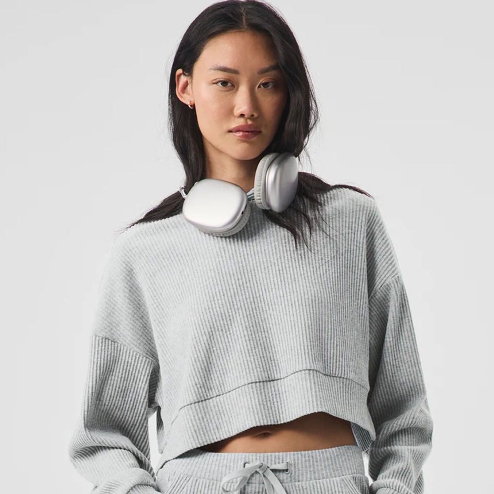 ALO Yoga Muse Light Gray Women's Crew Neck Sweater